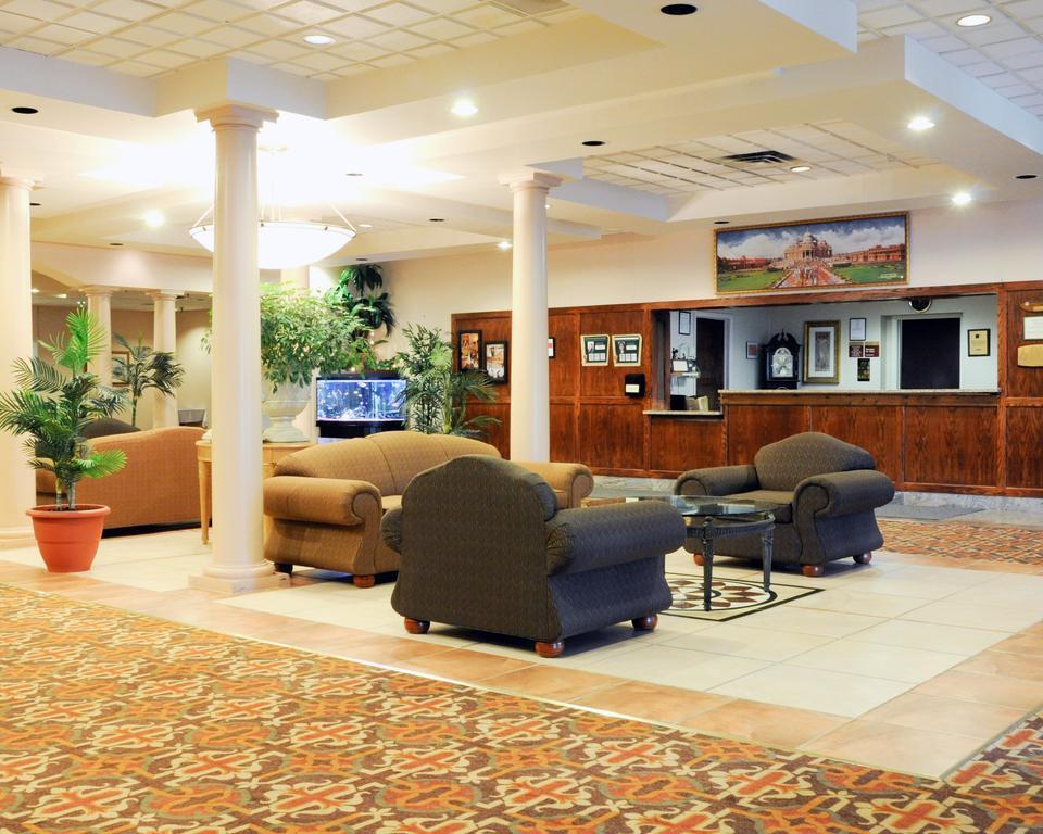 Quality Inn & Suites Palm Island Indoor Waterpark Batavia Zewnętrze zdjęcie